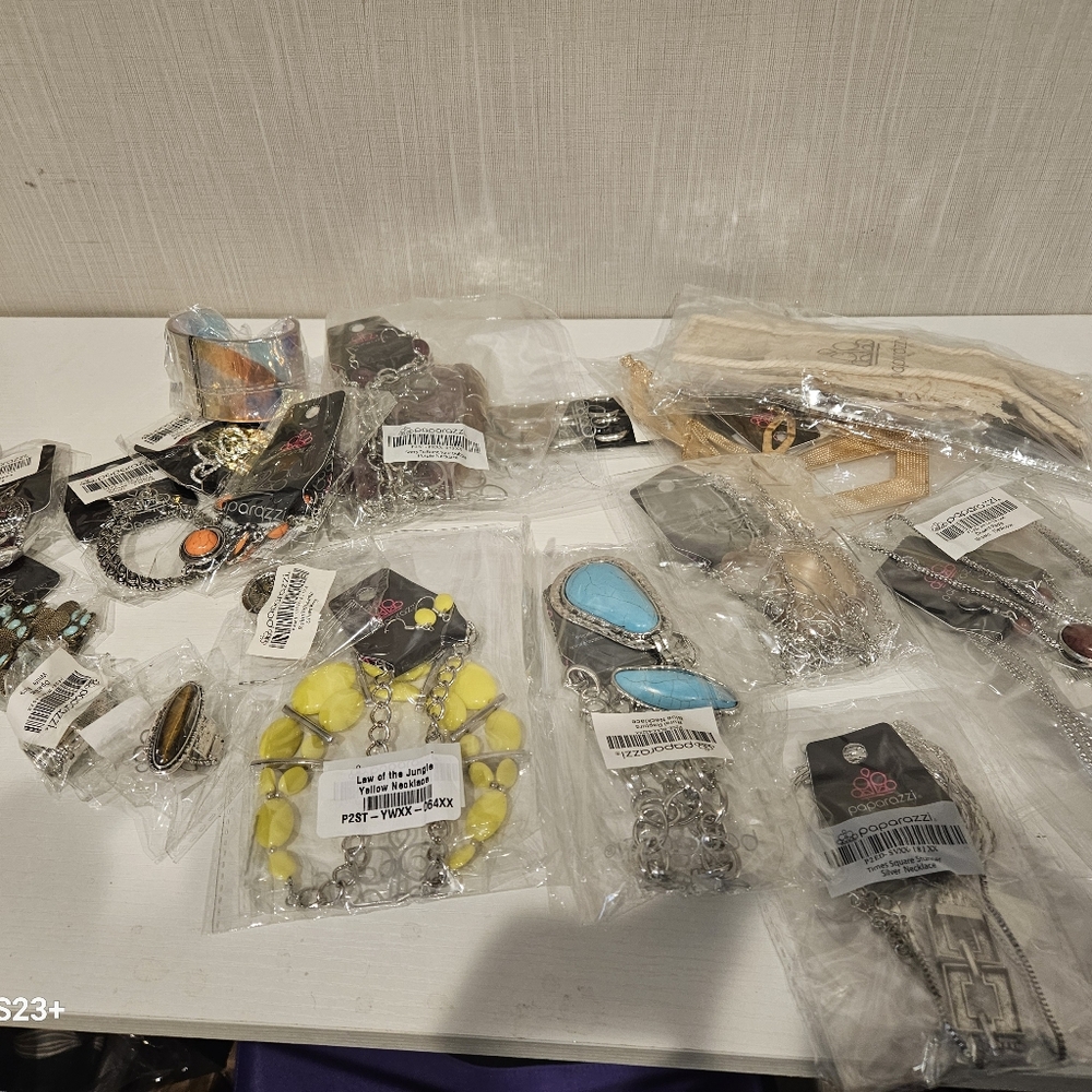 NWT 20pc Paparazzi Accessories Convention Pack.
